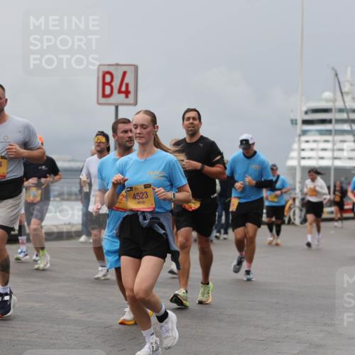 13.09.2026 - Kiel Lauf Andreas Tolksdorf http://msf.ph/oto/10468047 13.09.2026 12:08:26 Kiellinie 6064, 4, 38, 4523 meine-sportfotos.de
