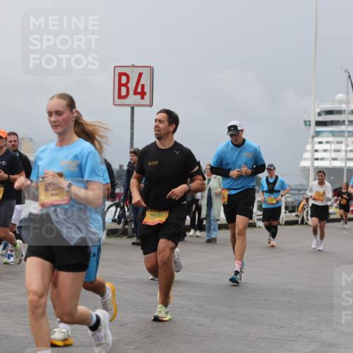 13.09.2026 - Kiel Lauf Andreas Tolksdorf http://msf.ph/oto/10468074 13.09.2026 12:08:26 Kiellinie 6064, 4, 452, 3 meine-sportfotos.de