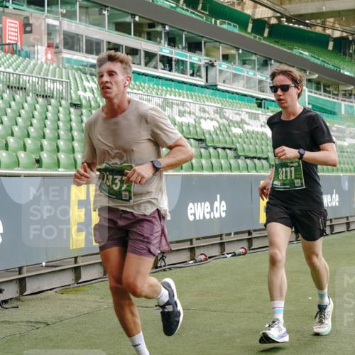 13.09.2026 - 21. swb-Marathon Bremen Michael Burmester http://msf.ph/oto/10468080 13.09.2026 12:57:31 Laufen im Stadion 141, 307, 334, 431, 511, 672, 769, 776, 789, 790, 857, 876, 909, 926, 948, 1010, 1119, 1130, 1191, 1199, 1254, 1535, 1601, 1647, 1752, 1809, 1881, 1900, 1933, 1972, 2001, 2040, 2046, 2051, 2075, 2324, 2371, 2397, 2402, 2423, 2473, 2493, 2535, 2634, 2640, 2671, 2761, 2812, 2903, 2904, 2948, 3051, 3078, 3119, 3138, 3148, 3182, 3186, 3202, 3290, 3319, 3338, 3348, 3450, 3458, 3514, 3534, 3634, 3655, 3685, 3690, 3695, 3760, 3813, 3866, 3933, 3939, 4101, 4171, 4316, 4319, 4455 meine-sportfotos.de