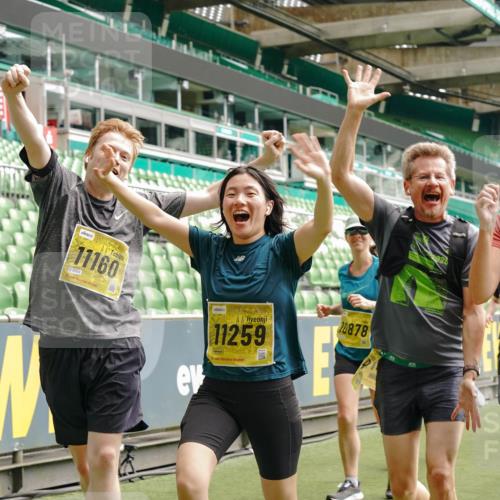 13.09.2026 - 21. swb-Marathon Bremen Michael Burmester http://msf.ph/oto/10468194 13.09.2026 10:36:01 Laufen im Stadion 10093, 10144, 10147, 10152, 10153, 10154, 10157, 10160, 10173, 10175, 10181, 10182, 10185, 10187, 10195, 10198, 10245, 10251, 10257, 10263, 10272, 10275, 10278, 10291, 10296, 10306, 10309, 10338, 10357, 10367, 10368, 10369, 10377, 10382, 10390, 10403, 10409, 10411, 10420, 10427, 10429, 10439, 10473, 10477, 10481, 10485, 10492, 10528, 10531, 10559, 10560, 10569, 10607, 10617, 10633, 10636, 10639, 10671, 10672, 10677, 10715, 10928, 11965, 10146, 10222 meine-sportfotos.de