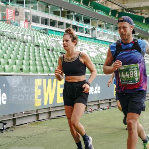 13.09.2026 - 21. swb-Marathon Bremen Michael Burmester http://msf.ph/oto/10468200 13.09.2026 12:57:34 Laufen im Stadion 141, 334, 431, 511, 672, 769, 776, 789, 790, 857, 876, 909, 926, 948, 1010, 1119, 1130, 1191, 1199, 1254, 1281, 1535, 1601, 1642, 1647, 1752, 1809, 1881, 1900, 1933, 1972, 2001, 2040, 2046, 2051, 2075, 2324, 2371, 2397, 2402, 2423, 2473, 2493, 2535, 2634, 2640, 2671, 2761, 2812, 2903, 2904, 2948, 3051, 3078, 3119, 3138, 3148, 3182, 3186, 3202, 3290, 3319, 3338, 3348, 3450, 3458, 3514, 3534, 3560, 3634, 3655, 3685, 3690, 3695, 3760, 3813, 3866, 3933, 3939, 4101, 4316, 4319 meine-sportfotos.de