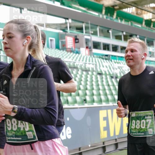 13.09.2026 - 21. swb-Marathon Bremen Michael Burmester http://msf.ph/oto/10468203 13.09.2026 13:13:45 Laufen im Stadion 118, 183, 270, 278, 349, 460, 514, 576, 600, 631, 695, 702, 768, 933, 950, 956, 1005, 1008, 1143, 1286, 1334, 1392, 1408, 1426, 1573, 1596, 1641, 1818, 1819, 1991, 2005, 2024, 2035, 2079, 2233, 2264, 2314, 2387, 2412, 2439, 2457, 2461, 2478, 2505, 2521, 2540, 2564, 2612, 2665, 2684, 2693, 2765, 2773, 2792, 2815, 2816, 2829, 2860, 2884, 2887, 2895, 2921, 2963, 2966, 2972, 2975, 2978, 3016, 3111, 3155, 3209, 3253, 3277, 3293, 3304, 3313, 3378, 3405, 3428, 3434, 3653, 3661 meine-sportfotos.de