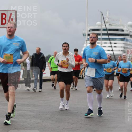 13.09.2026 - Kiel Lauf Andreas Tolksdorf http://msf.ph/oto/10468251 13.09.2026 12:08:32 Kiellinie 8629, 11128, 3, 7109 meine-sportfotos.de