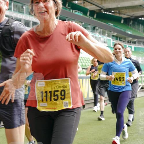 13.09.2026 - 21. swb-Marathon Bremen Michael Burmester http://msf.ph/oto/10468253 13.09.2026 10:36:02 Laufen im Stadion 10093, 10144, 10147, 10152, 10153, 10154, 10157, 10160, 10173, 10175, 10181, 10182, 10185, 10187, 10195, 10198, 10245, 10251, 10257, 10263, 10272, 10275, 10278, 10291, 10296, 10306, 10309, 10338, 10357, 10367, 10368, 10369, 10377, 10382, 10390, 10403, 10409, 10411, 10420, 10427, 10429, 10439, 10473, 10477, 10481, 10485, 10492, 10497, 10528, 10531, 10559, 10560, 10569, 10607, 10617, 10633, 10636, 10671, 10672, 10677, 10715, 10928, 11965, 10146 meine-sportfotos.de
