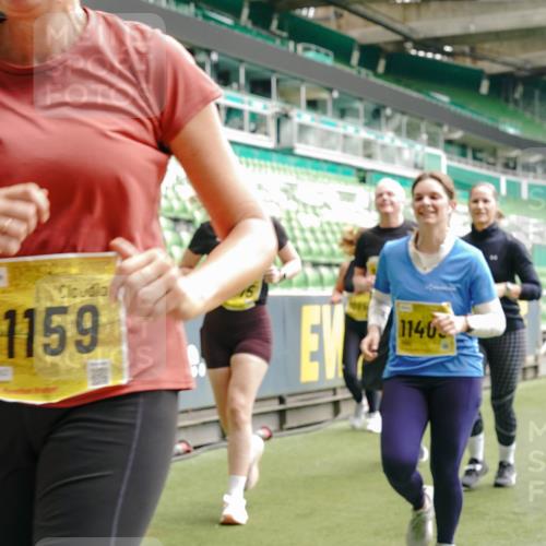 13.09.2026 - 21. swb-Marathon Bremen Michael Burmester http://msf.ph/oto/10468296 13.09.2026 10:36:02 Laufen im Stadion 10093, 10144, 10147, 10152, 10153, 10154, 10157, 10160, 10173, 10175, 10181, 10182, 10185, 10187, 10195, 10198, 10245, 10251, 10257, 10263, 10272, 10275, 10278, 10291, 10296, 10306, 10309, 10338, 10357, 10367, 10368, 10369, 10377, 10382, 10390, 10403, 10409, 10411, 10420, 10427, 10429, 10439, 10473, 10477, 10481, 10485, 10492, 10497, 10528, 10531, 10559, 10560, 10569, 10607, 10617, 10633, 10636, 10671, 10672, 10677, 10715, 10928, 11965, 10146 meine-sportfotos.de