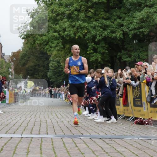 13.09.2026 - Kiel Lauf Yannick Fuchs http://msf.ph/oto/10468318 13.09.2026 10:18:23 Ziel 6604, 11389, 11389 meine-sportfotos.de