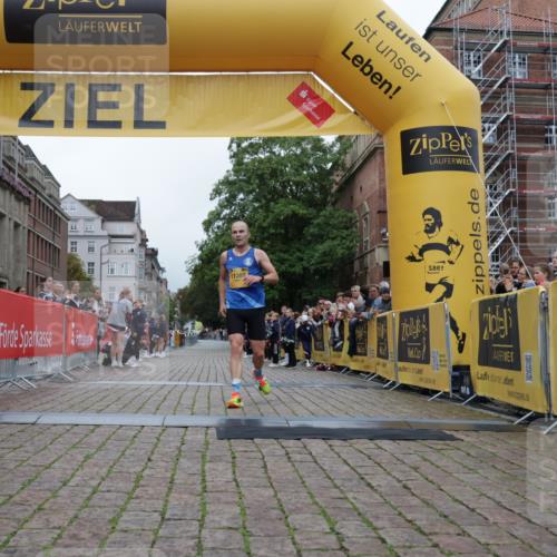 13.09.2026 - Kiel Lauf Yannick Fuchs http://msf.ph/oto/10468328 13.09.2026 10:18:26 Ziel 6604, 11389 meine-sportfotos.de
