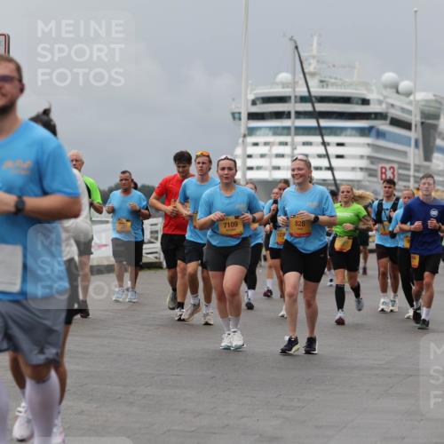 13.09.2026 - Kiel Lauf Andreas Tolksdorf http://msf.ph/oto/10468331 13.09.2026 12:08:35 Kiellinie 7109, 828, 123, 3 meine-sportfotos.de