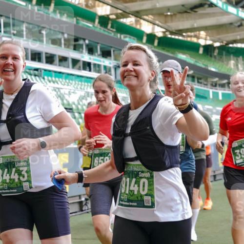 13.09.2026 - 21. swb-Marathon Bremen Michael Burmester http://msf.ph/oto/10468341 13.09.2026 13:13:47 Laufen im Stadion 118, 183, 270, 278, 349, 460, 514, 576, 600, 631, 695, 702, 768, 933, 950, 956, 1005, 1008, 1143, 1286, 1334, 1392, 1408, 1426, 1573, 1596, 1641, 1818, 1819, 1991, 2005, 2024, 2035, 2079, 2233, 2264, 2314, 2387, 2412, 2439, 2457, 2461, 2478, 2505, 2521, 2540, 2564, 2612, 2665, 2684, 2693, 2765, 2773, 2792, 2815, 2816, 2829, 2838, 2860, 2884, 2887, 2895, 2921, 2963, 2966, 2972, 2975, 2978, 3016, 3111, 3155, 3209, 3253, 3277, 3293, 3304, 3313, 3378, 3405, 3428, 3434, 3653, 3661 meine-sportfotos.de