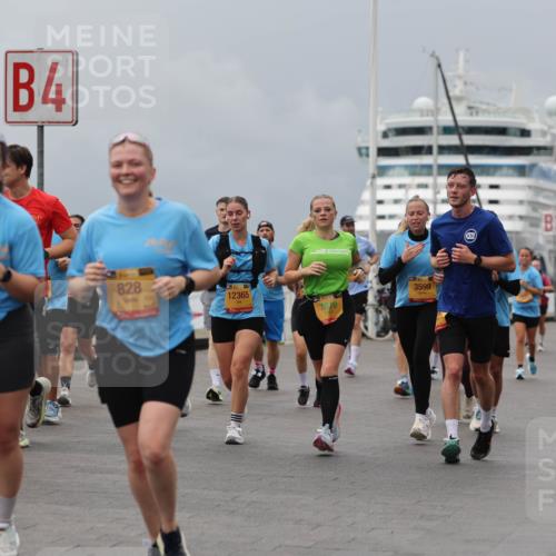 13.09.2026 - Kiel Lauf Andreas Tolksdorf http://msf.ph/oto/10468393 13.09.2026 12:08:38 Kiellinie 7109, 4, 828, 3, 12365, 7870, 3599, 3, 10311 meine-sportfotos.de