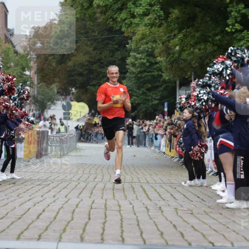 13.09.2026 - Kiel Lauf Yannick Fuchs http://msf.ph/oto/10468438 13.09.2026 10:18:57 Ziel 2539, 6604, 6604 meine-sportfotos.de