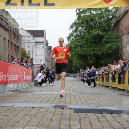 13.09.2026 - Kiel Lauf Yannick Fuchs http://msf.ph/oto/10468502 13.09.2026 10:19:00 Ziel 2539, 2539, 6604, 6604 meine-sportfotos.de