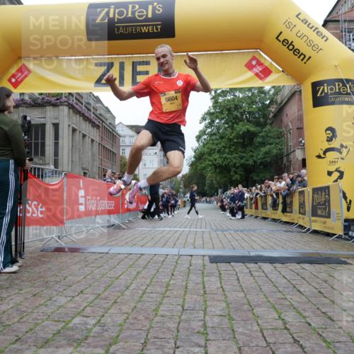 13.09.2026 - Kiel Lauf Yannick Fuchs http://msf.ph/oto/10468529 13.09.2026 10:19:01 Ziel 2539, 6604 meine-sportfotos.de
