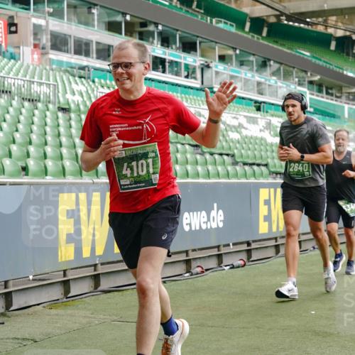13.09.2026 - 21. swb-Marathon Bremen Michael Burmester http://msf.ph/oto/10468530 13.09.2026 12:57:41 Laufen im Stadion 141, 334, 431, 511, 672, 769, 776, 789, 790, 857, 876, 909, 948, 1010, 1119, 1130, 1191, 1199, 1254, 1281, 1535, 1601, 1642, 1647, 1752, 1809, 1881, 1900, 1931, 1933, 1972, 2001, 2040, 2046, 2051, 2075, 2324, 2343, 2371, 2397, 2402, 2423, 2425, 2473, 2493, 2634, 2640, 2671, 2761, 2771, 2812, 2903, 2904, 3051, 3078, 3138, 3148, 3182, 3186, 3202, 3319, 3338, 3450, 3458, 3514, 3534, 3560, 3634, 3655, 3685, 3690, 3695, 3760, 3813, 3866, 3933, 3939, 4101, 4316, 4319 meine-sportfotos.de