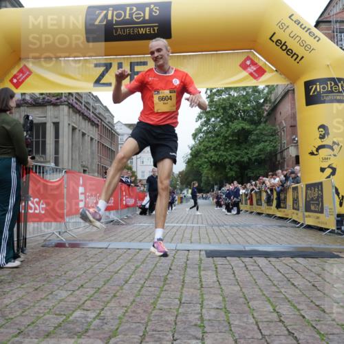 13.09.2026 - Kiel Lauf Yannick Fuchs http://msf.ph/oto/10468537 13.09.2026 10:19:01 Ziel 2539, 6604 meine-sportfotos.de