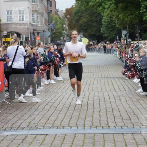13.09.2026 - Kiel Lauf Yannick Fuchs http://msf.ph/oto/10468572 13.09.2026 10:19:23 Ziel 2539, 2539 meine-sportfotos.de