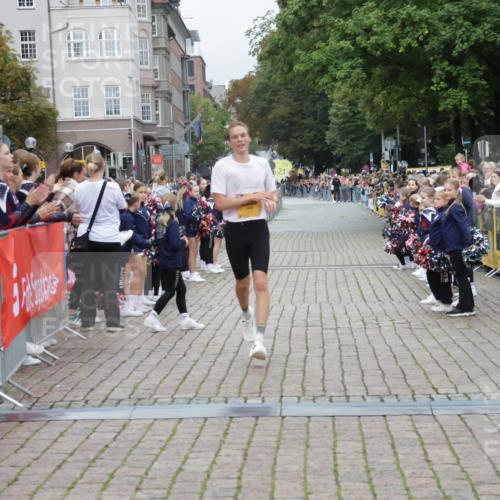 13.09.2026 - Kiel Lauf Yannick Fuchs http://msf.ph/oto/10468591 13.09.2026 10:19:24 Ziel 2539, 2539 meine-sportfotos.de