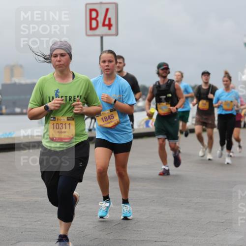 13.09.2026 - Kiel Lauf Andreas Tolksdorf http://msf.ph/oto/10468601 13.09.2026 12:08:47 Kiellinie 4, 38, 10311, 38, 1845 meine-sportfotos.de