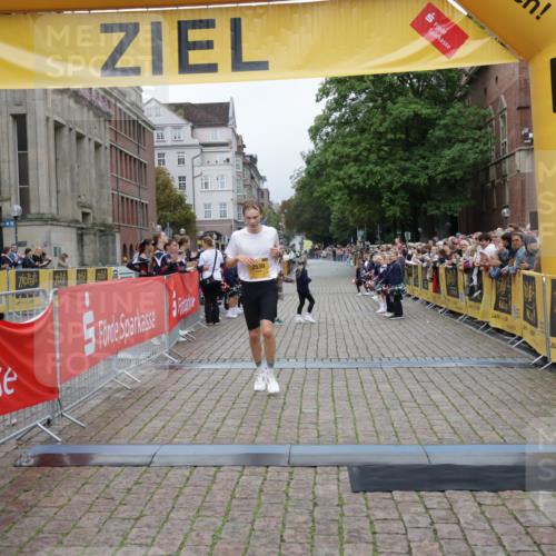 13.09.2026 - Kiel Lauf Yannick Fuchs http://msf.ph/oto/10468603 13.09.2026 10:19:25 Ziel 2539, 2539 meine-sportfotos.de