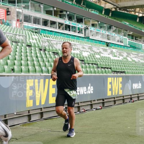 13.09.2026 - 21. swb-Marathon Bremen Michael Burmester http://msf.ph/oto/10468615 13.09.2026 12:57:43 Laufen im Stadion 141, 148, 334, 431, 511, 672, 769, 776, 789, 790, 857, 876, 909, 948, 1010, 1119, 1130, 1191, 1199, 1254, 1281, 1535, 1601, 1642, 1647, 1752, 1809, 1881, 1900, 1931, 1933, 1972, 2001, 2040, 2046, 2051, 2075, 2324, 2343, 2371, 2397, 2402, 2423, 2425, 2473, 2493, 2634, 2640, 2671, 2761, 2771, 2812, 2903, 2904, 3051, 3078, 3138, 3148, 3182, 3186, 3319, 3338, 3450, 3458, 3514, 3534, 3560, 3634, 3655, 3685, 3690, 3695, 3760, 3813, 3866, 3933, 3939, 4101, 4316, 4319 meine-sportfotos.de
