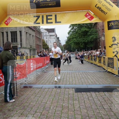 13.09.2026 - Kiel Lauf Yannick Fuchs http://msf.ph/oto/10468618 13.09.2026 10:19:25 Ziel 2539, 2539 meine-sportfotos.de