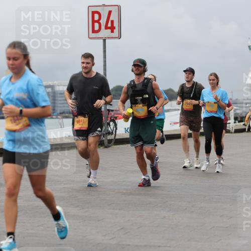 13.09.2026 - Kiel Lauf Andreas Tolksdorf http://msf.ph/oto/10468619 13.09.2026 12:08:48 Kiellinie 4, 9441, 0311, 39, 794 meine-sportfotos.de