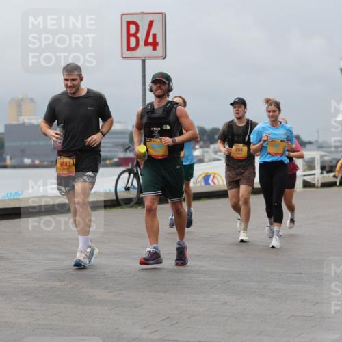 13.09.2026 - Kiel Lauf Andreas Tolksdorf http://msf.ph/oto/10468647 13.09.2026 12:08:49 Kiellinie 9441, 4, 39, 794 meine-sportfotos.de