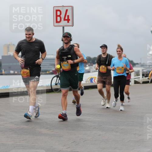 13.09.2026 - Kiel Lauf Andreas Tolksdorf http://msf.ph/oto/10468653 13.09.2026 12:08:49 Kiellinie 9441, 4, 39, 794 meine-sportfotos.de