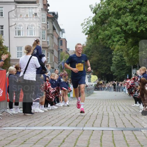 13.09.2026 - Kiel Lauf Yannick Fuchs http://msf.ph/oto/10468688 13.09.2026 10:19:50 Ziel 11615 meine-sportfotos.de