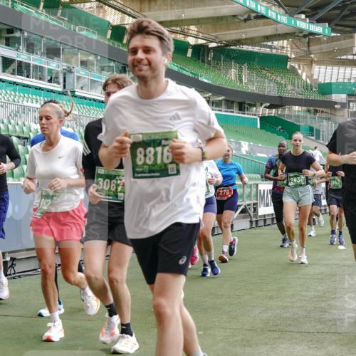 13.09.2026 - 21. swb-Marathon Bremen Michael Burmester http://msf.ph/oto/10468697 13.09.2026 13:13:52 Laufen im Stadion 118, 183, 270, 278, 349, 460, 514, 576, 600, 631, 695, 702, 768, 933, 950, 956, 1005, 1008, 1143, 1286, 1334, 1392, 1408, 1426, 1573, 1596, 1641, 1818, 1819, 1991, 2005, 2024, 2035, 2079, 2233, 2264, 2314, 2387, 2412, 2439, 2457, 2461, 2478, 2505, 2521, 2540, 2564, 2612, 2665, 2684, 2693, 2765, 2773, 2792, 2815, 2816, 2829, 2838, 2860, 2884, 2887, 2895, 2921, 2963, 2966, 2972, 2975, 2978, 3016, 3111, 3209, 3253, 3277, 3293, 3304, 3313, 3378, 3405, 3428, 3434, 3653, 3661, 4080 meine-sportfotos.de