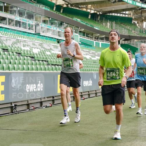 13.09.2026 - 21. swb-Marathon Bremen Michael Burmester http://msf.ph/oto/10468709 13.09.2026 12:57:44 Laufen im Stadion 141, 148, 334, 431, 511, 672, 769, 776, 789, 790, 857, 876, 909, 948, 1010, 1119, 1130, 1191, 1199, 1254, 1281, 1535, 1601, 1642, 1647, 1752, 1809, 1881, 1900, 1931, 1933, 1972, 2001, 2040, 2046, 2051, 2075, 2324, 2343, 2371, 2397, 2402, 2423, 2425, 2473, 2493, 2634, 2640, 2671, 2761, 2771, 2812, 2903, 2904, 3051, 3078, 3138, 3148, 3182, 3186, 3319, 3338, 3450, 3458, 3514, 3534, 3560, 3634, 3655, 3685, 3690, 3695, 3760, 3813, 3866, 3933, 3939, 4101, 4316, 4319 meine-sportfotos.de