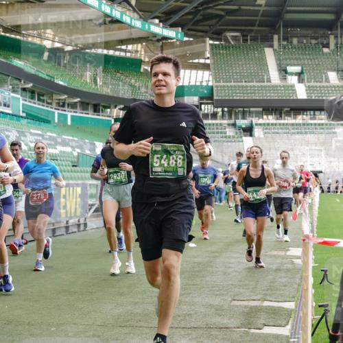 13.09.2026 - 21. swb-Marathon Bremen Michael Burmester http://msf.ph/oto/10468723 13.09.2026 13:13:53 Laufen im Stadion 118, 183, 270, 278, 349, 460, 514, 576, 600, 631, 695, 702, 768, 933, 950, 956, 1005, 1008, 1143, 1286, 1334, 1392, 1408, 1426, 1573, 1596, 1641, 1818, 1819, 1991, 2005, 2024, 2035, 2079, 2233, 2264, 2314, 2387, 2412, 2439, 2457, 2461, 2478, 2505, 2521, 2540, 2564, 2612, 2665, 2684, 2693, 2765, 2773, 2792, 2815, 2816, 2829, 2838, 2860, 2884, 2887, 2895, 2921, 2963, 2966, 2972, 2975, 2978, 3016, 3111, 3209, 3253, 3277, 3293, 3304, 3313, 3378, 3405, 3428, 3434, 3653, 3661, 4080 meine-sportfotos.de