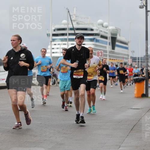 13.09.2026 - Kiel Lauf Andreas Tolksdorf http://msf.ph/oto/10468741 13.09.2026 12:08:51 Kiellinie 4, 8945, 1207, 1203, 3 meine-sportfotos.de
