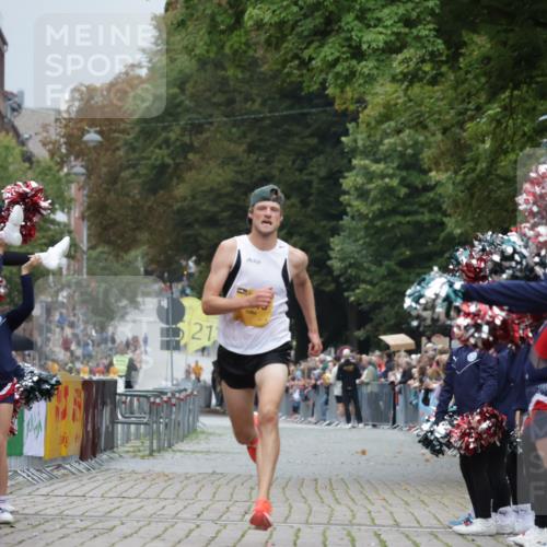 13.09.2026 - Kiel Lauf Yannick Fuchs http://msf.ph/oto/10468778 13.09.2026 10:20:20 Ziel 11615, 6049, 6584, 11615 meine-sportfotos.de