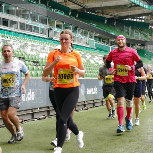 13.09.2026 - 21. swb-Marathon Bremen Michael Burmester http://msf.ph/oto/10468780 13.09.2026 10:36:08 Laufen im Stadion 10092, 10093, 10144, 10152, 10153, 10154, 10157, 10160, 10173, 10175, 10181, 10182, 10185, 10187, 10195, 10198, 10237, 10245, 10251, 10257, 10263, 10272, 10275, 10278, 10291, 10296, 10306, 10309, 10338, 10357, 10377, 10382, 10390, 10403, 10409, 10411, 10420, 10427, 10429, 10439, 10473, 10477, 10481, 10485, 10492, 10497, 10500, 10528, 10531, 10559, 10560, 10569, 10607, 10613, 10617, 10633, 10636, 10647, 10648, 10671, 10672, 10677, 10715, 10928 meine-sportfotos.de