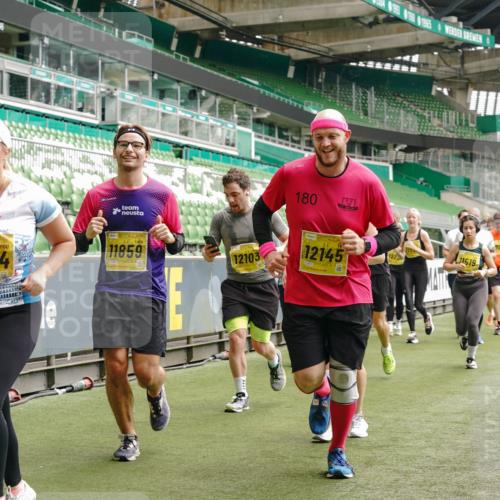13.09.2026 - 21. swb-Marathon Bremen Michael Burmester http://msf.ph/oto/10468805 13.09.2026 10:36:09 Laufen im Stadion 10092, 10093, 10144, 10152, 10153, 10154, 10157, 10160, 10173, 10175, 10181, 10182, 10185, 10187, 10195, 10198, 10237, 10245, 10251, 10257, 10263, 10272, 10275, 10278, 10291, 10296, 10306, 10309, 10338, 10357, 10377, 10382, 10390, 10403, 10409, 10411, 10420, 10427, 10429, 10439, 10473, 10477, 10481, 10485, 10492, 10497, 10500, 10528, 10531, 10559, 10560, 10569, 10607, 10613, 10617, 10633, 10636, 10647, 10648, 10671, 10672, 10677, 10715 meine-sportfotos.de