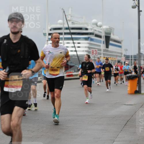 13.09.2026 - Kiel Lauf Andreas Tolksdorf http://msf.ph/oto/10468813 13.09.2026 12:08:53 Kiellinie 4203, 31 meine-sportfotos.de