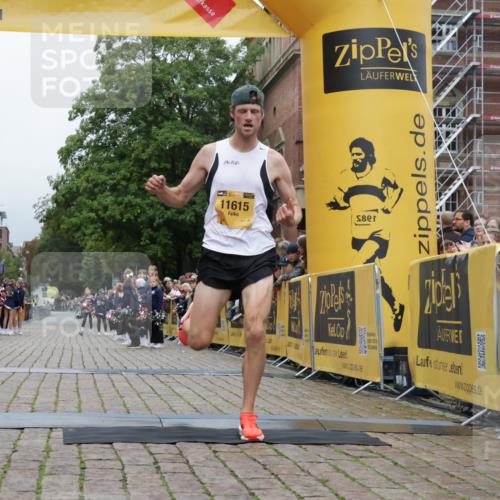 13.09.2026 - Kiel Lauf Yannick Fuchs http://msf.ph/oto/10468821 13.09.2026 10:20:24 Ziel 6049, 6584, 11615 meine-sportfotos.de