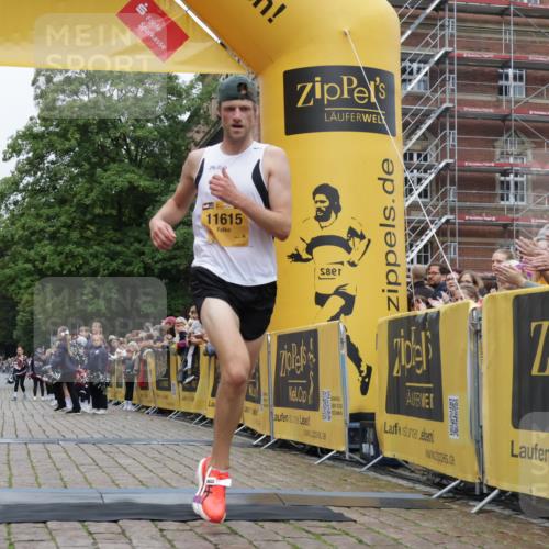 13.09.2026 - Kiel Lauf Yannick Fuchs http://msf.ph/oto/10468830 13.09.2026 10:20:24 Ziel 6049, 6584, 11615 meine-sportfotos.de