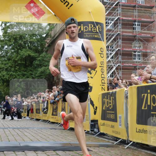 13.09.2026 - Kiel Lauf Yannick Fuchs http://msf.ph/oto/10468841 13.09.2026 10:20:24 Ziel 6049, 6584, 11615 meine-sportfotos.de