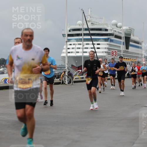 13.09.2026 - Kiel Lauf Andreas Tolksdorf http://msf.ph/oto/10468854 13.09.2026 12:08:55 Kiellinie 4, 3, 1 meine-sportfotos.de