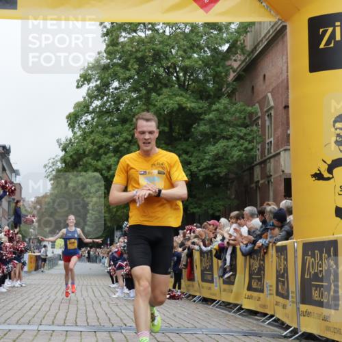 13.09.2026 - Kiel Lauf Yannick Fuchs http://msf.ph/oto/10468909 13.09.2026 10:21:01 Ziel 6049, 6584, 12149, 6049, 6584 meine-sportfotos.de