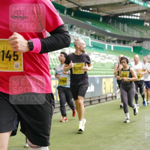 13.09.2026 - 21. swb-Marathon Bremen Michael Burmester http://msf.ph/oto/10468923 13.09.2026 10:36:10 Laufen im Stadion 10092, 10093, 10144, 10152, 10153, 10154, 10157, 10160, 10173, 10175, 10181, 10182, 10185, 10187, 10195, 10198, 10237, 10245, 10251, 10257, 10263, 10272, 10275, 10278, 10291, 10296, 10306, 10309, 10331, 10332, 10338, 10357, 10377, 10382, 10390, 10403, 10409, 10411, 10420, 10427, 10429, 10439, 10473, 10477, 10481, 10492, 10497, 10500, 10528, 10531, 10559, 10560, 10569, 10607, 10613, 10617, 10633, 10636, 10647, 10648, 10671, 10672, 10677, 10715 meine-sportfotos.de