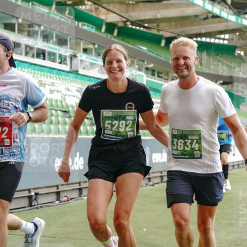 13.09.2026 - 21. swb-Marathon Bremen Michael Burmester http://msf.ph/oto/10468970 13.09.2026 12:57:47 Laufen im Stadion 141, 148, 334, 431, 511, 672, 769, 776, 789, 790, 857, 876, 909, 1010, 1119, 1130, 1191, 1199, 1254, 1281, 1535, 1601, 1642, 1647, 1752, 1809, 1881, 1900, 1931, 1933, 1972, 2040, 2046, 2051, 2075, 2324, 2343, 2371, 2397, 2402, 2423, 2425, 2473, 2493, 2634, 2640, 2671, 2761, 2771, 2807, 2812, 2903, 2904, 3051, 3078, 3138, 3148, 3182, 3186, 3319, 3338, 3450, 3458, 3514, 3534, 3560, 3634, 3655, 3685, 3690, 3695, 3760, 3813, 3866, 3933, 3939, 4101, 4316, 4319 meine-sportfotos.de