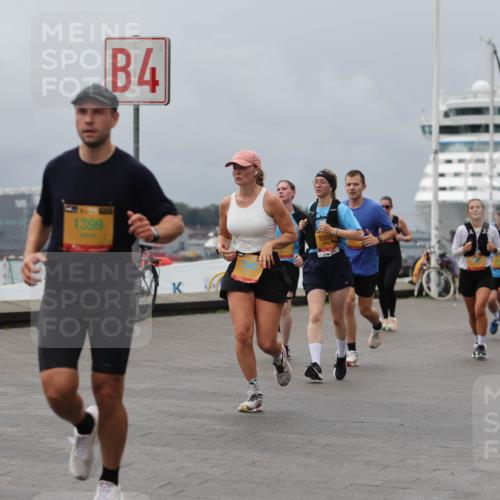 13.09.2026 - Kiel Lauf Andreas Tolksdorf http://msf.ph/oto/10468984 13.09.2026 12:09:03 Kiellinie 1399, 4, 9301, 3 meine-sportfotos.de