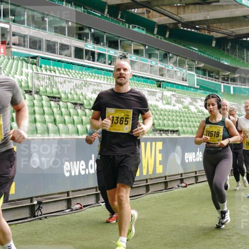 13.09.2026 - 21. swb-Marathon Bremen Michael Burmester http://msf.ph/oto/10468995 13.09.2026 10:36:11 Laufen im Stadion 10092, 10093, 10144, 10152, 10153, 10154, 10157, 10160, 10173, 10175, 10181, 10182, 10185, 10187, 10195, 10198, 10237, 10245, 10251, 10257, 10263, 10272, 10275, 10278, 10291, 10296, 10306, 10309, 10331, 10332, 10338, 10357, 10377, 10382, 10390, 10403, 10409, 10411, 10420, 10427, 10429, 10439, 10473, 10477, 10481, 10492, 10497, 10500, 10528, 10531, 10559, 10560, 10569, 10607, 10613, 10617, 10633, 10636, 10647, 10648, 10671, 10672, 10677, 10715 meine-sportfotos.de