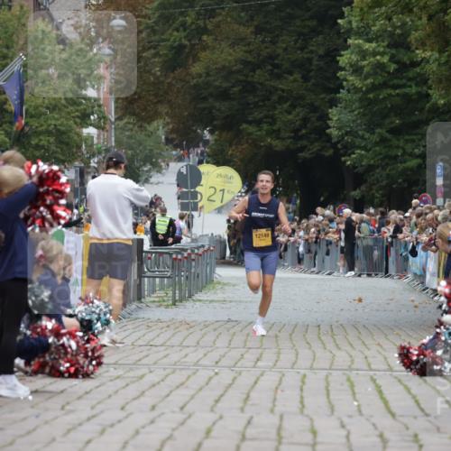 13.09.2026 - Kiel Lauf Yannick Fuchs http://msf.ph/oto/10469031 13.09.2026 10:21:35 Ziel 12149, 3788, 9681, 12148 meine-sportfotos.de