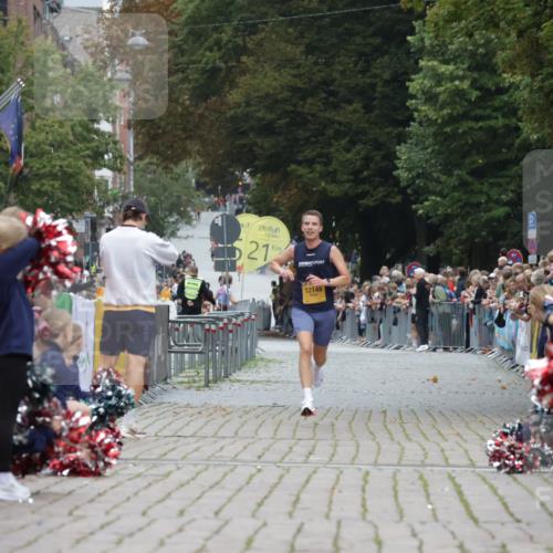 13.09.2026 - Kiel Lauf Yannick Fuchs http://msf.ph/oto/10469035 13.09.2026 10:21:35 Ziel 12149, 3788, 9681, 12148 meine-sportfotos.de