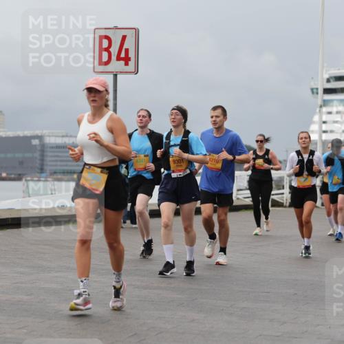 13.09.2026 - Kiel Lauf Andreas Tolksdorf http://msf.ph/oto/10469037 13.09.2026 12:09:04 Kiellinie 4, 4341, 9301, 4210, 7793, 7115 meine-sportfotos.de