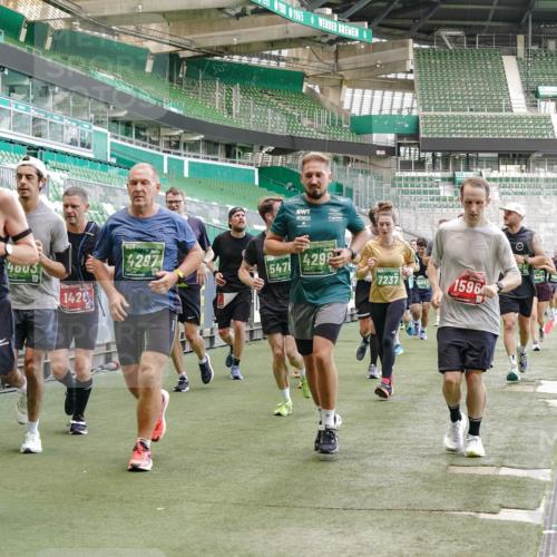 13.09.2026 - 21. swb-Marathon Bremen Michael Burmester http://msf.ph/oto/10469053 13.09.2026 13:13:57 Laufen im Stadion 183, 270, 278, 349, 460, 514, 576, 600, 631, 695, 702, 768, 933, 950, 956, 1005, 1008, 1143, 1286, 1392, 1408, 1426, 1573, 1596, 1641, 1818, 1819, 1991, 2005, 2024, 2035, 2079, 2233, 2264, 2314, 2387, 2412, 2439, 2457, 2461, 2478, 2494, 2505, 2521, 2540, 2564, 2612, 2665, 2684, 2693, 2765, 2773, 2792, 2815, 2816, 2829, 2838, 2860, 2884, 2887, 2895, 2921, 2963, 2972, 2975, 2978, 3016, 3111, 3209, 3253, 3277, 3293, 3304, 3313, 3378, 3405, 3428, 3434, 3653, 3661, 4080 meine-sportfotos.de
